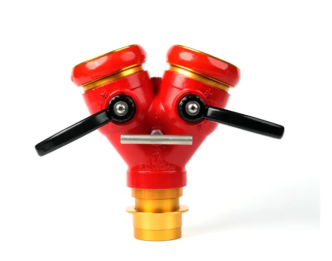 Mitkä ovat lukituksen kaksisuuntaisen paloletkun jakelijan käytön edut korkean kerrostalojen ja metsien palontorjuntaskenaarioissa?